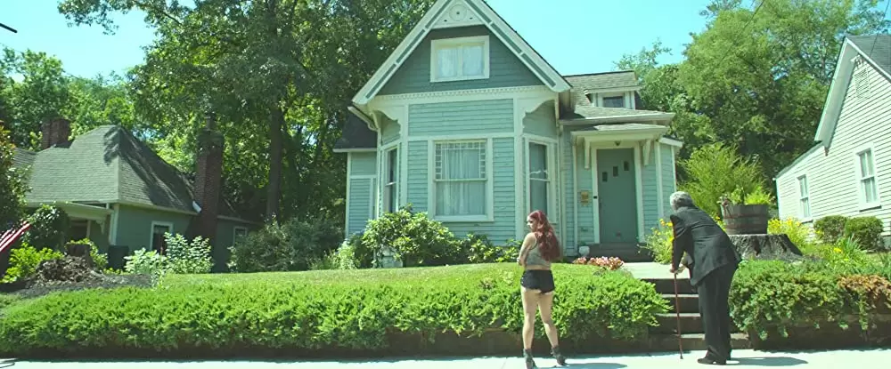 「ラスト・ムービースター」バート・レイノルズ & アリエル・ウィンターの画像