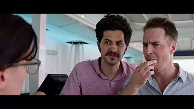 「ブルーイグアナ 500万ポンドの獲物」サム・ロックウェル & ベン・シュワルツの画像