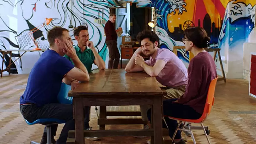 「ブルーイグアナ 500万ポンドの獲物」サム・ロックウェル & アル・ウィーヴァー & ベン・シュワルツ & フィービー・フォックスの画像