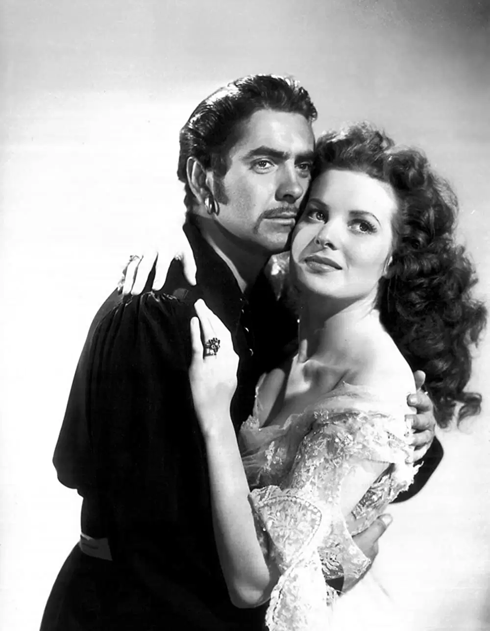 「海の征服者」モーリン・オハラ & タイロン・パワーの画像