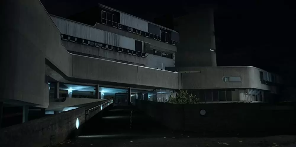 ママは世直しヒーローの画像