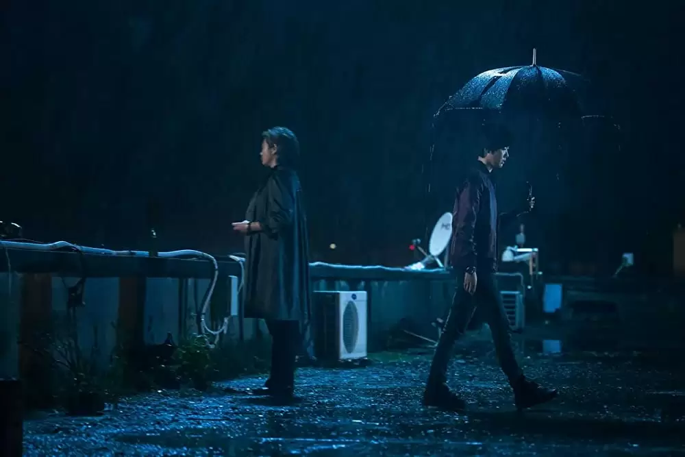 コインロッカーの女の画像