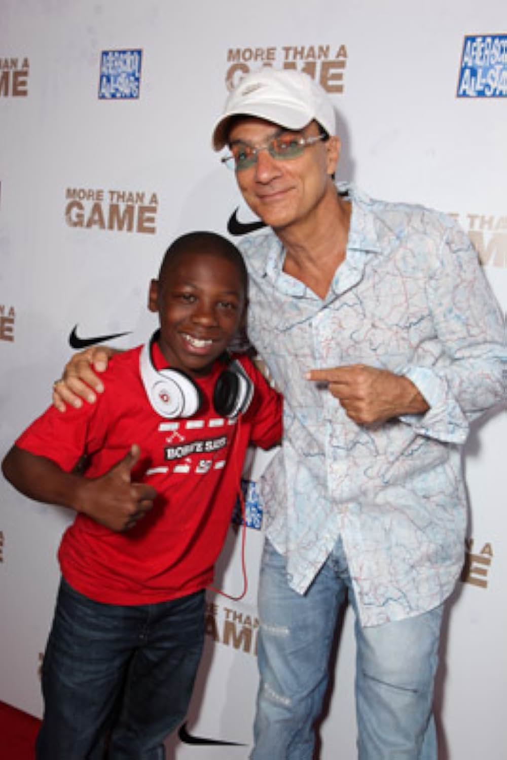 モア・ザン・ア・ゲームの画像