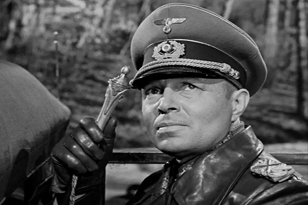 「砂漠の鬼将軍」ジェームズ・メイソンの画像