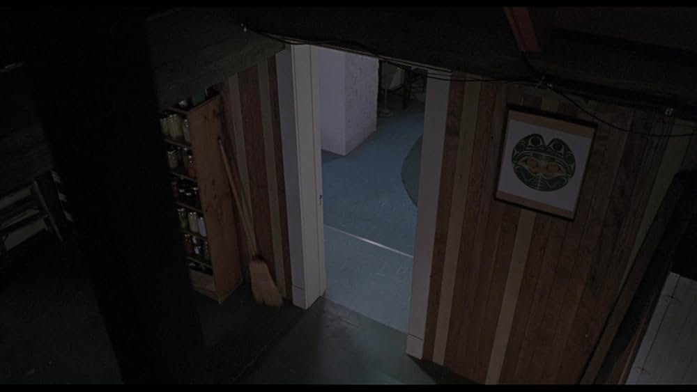 ゆりかごを揺らす手の画像