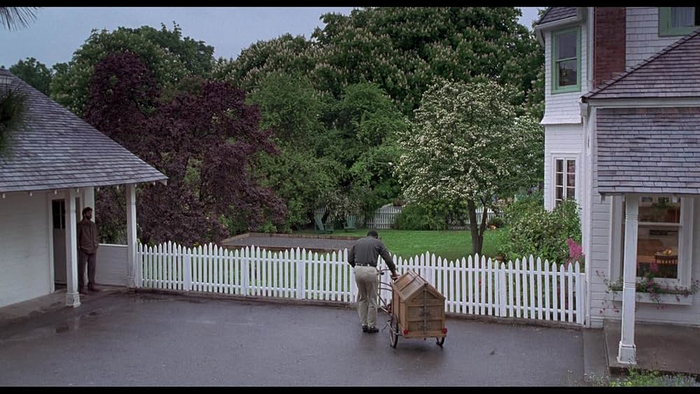 ゆりかごを揺らす手の画像