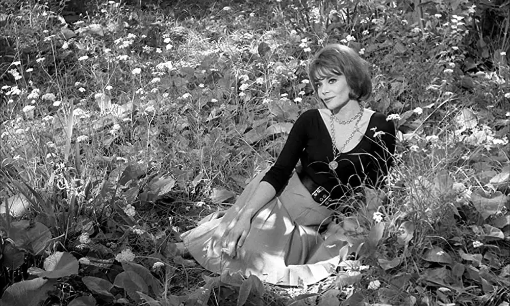 不滅の女の画像