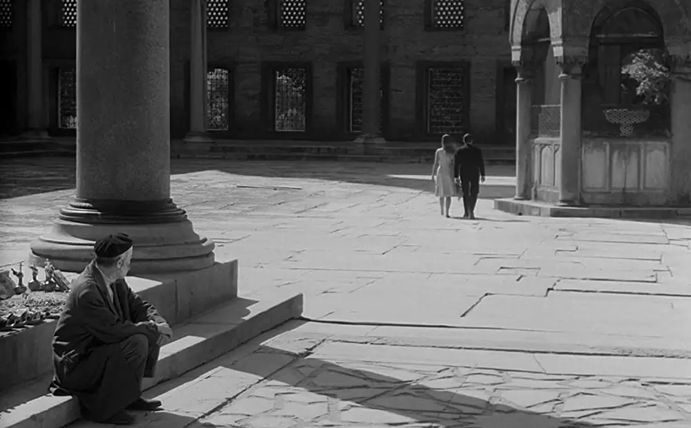 不滅の女の画像