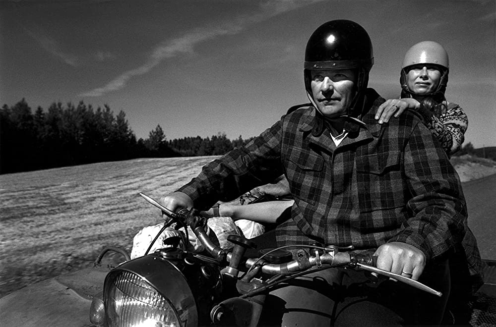 白い花びらの画像