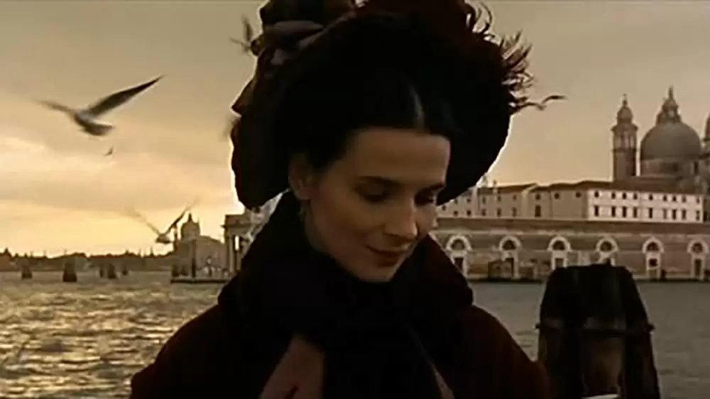 「年下のひと」ジュリエット・ビノシュの画像