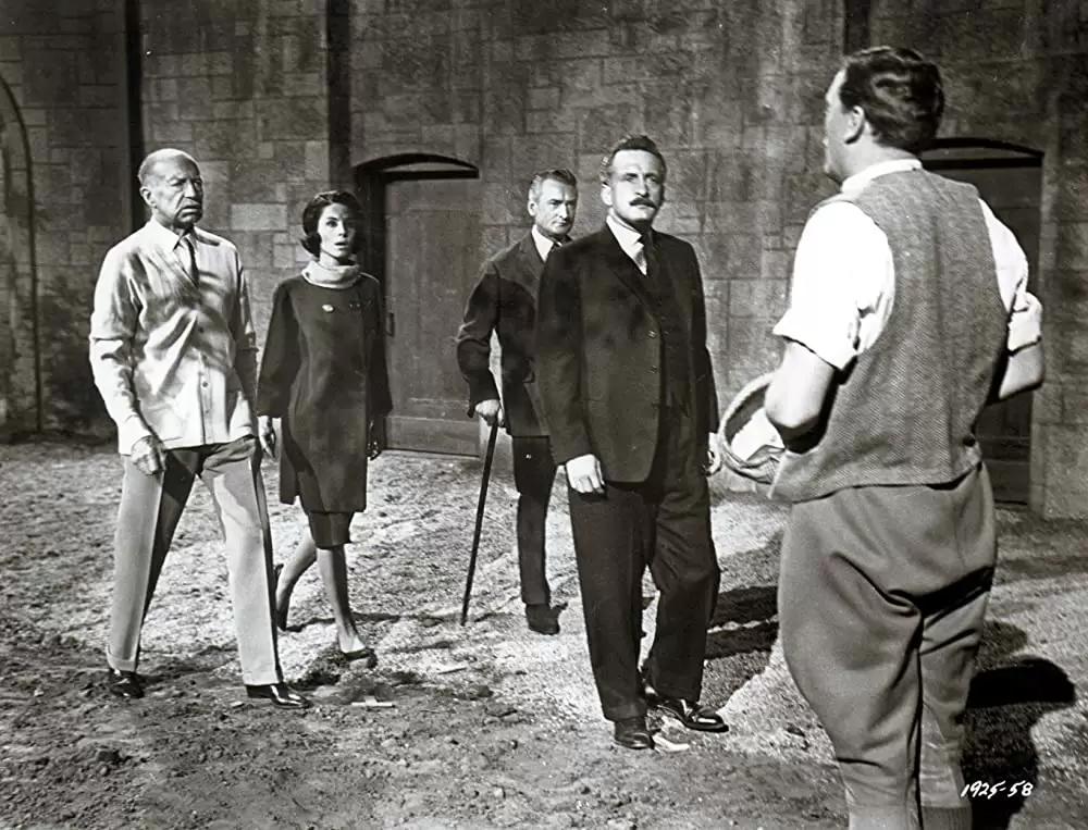 「秘密殺人計画書」ジョージ・C・スコット & バーナード・フォックス & Jacques Roux & ダナ・ウィンターの画像