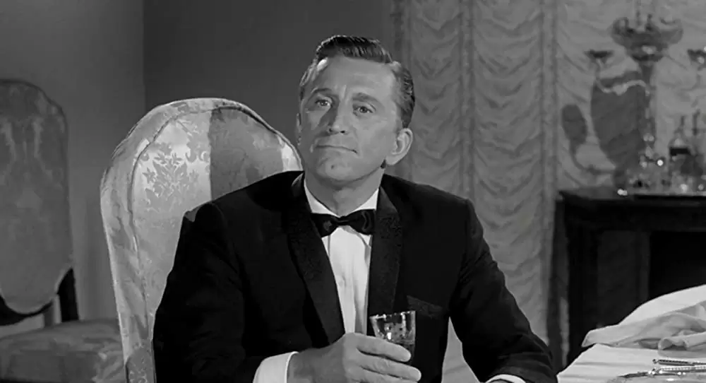 「秘密殺人計画書」カーク・ダグラスの画像