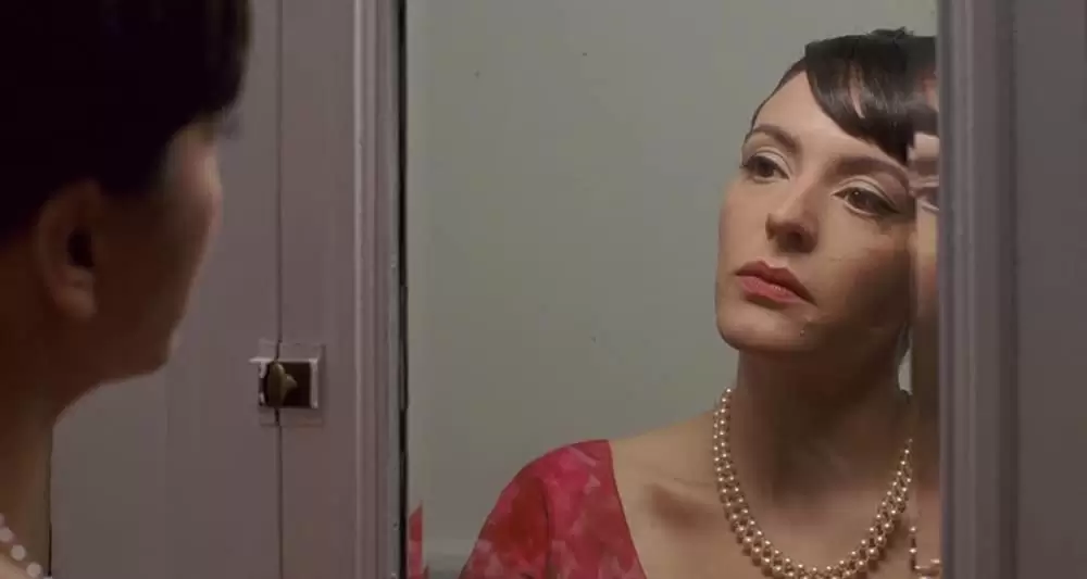 「胸騒ぎの恋人」モニア・ショクリの画像