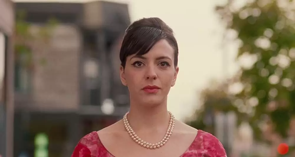 「胸騒ぎの恋人」モニア・ショクリの画像