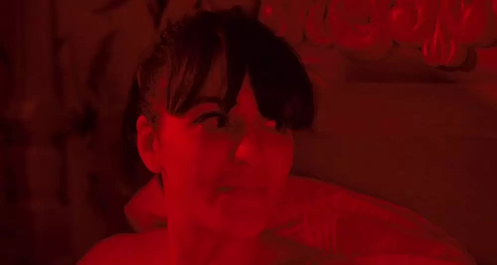 「胸騒ぎの恋人」モニア・ショクリの画像