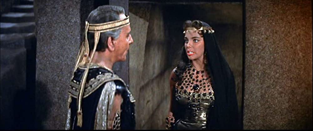 ピラミッドの画像