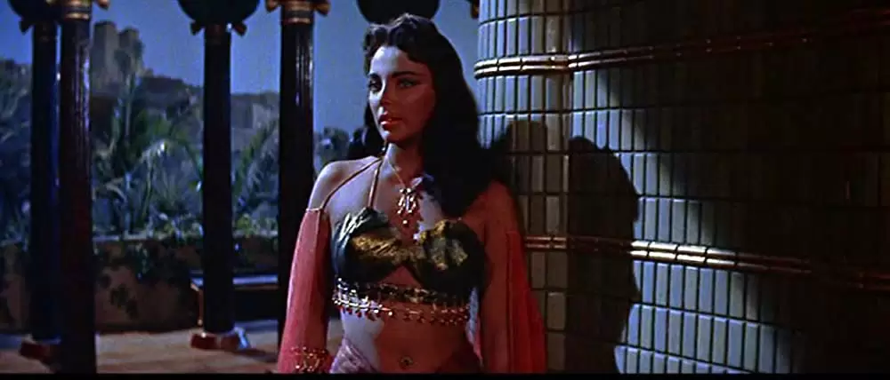 ピラミッドの画像