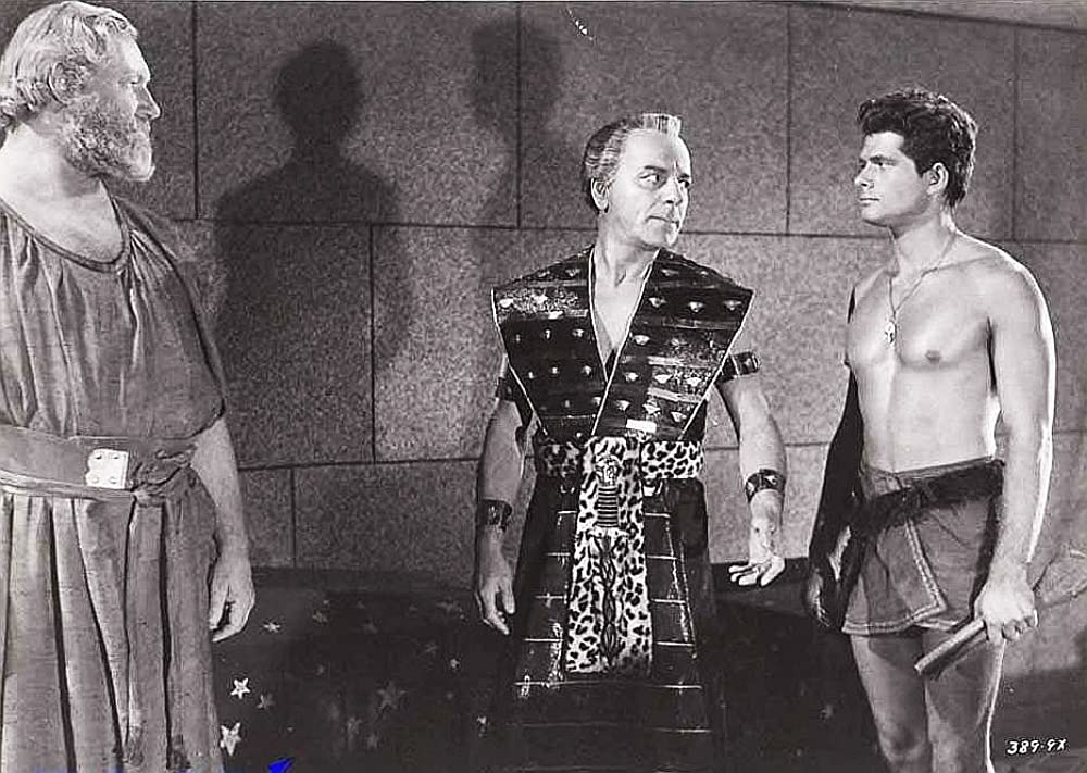 ピラミッドの画像