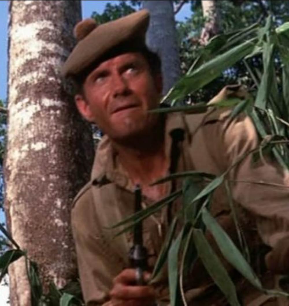 燃える戦場の画像