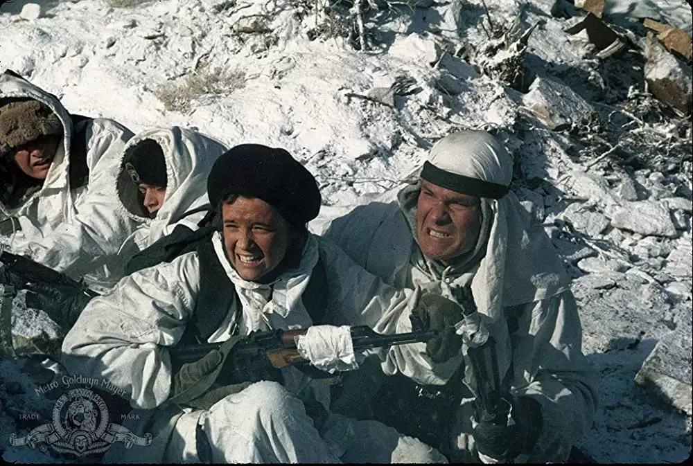 「若き勇者たち」チャーリー・シーン & ジェニファー・グレイ & パトリック・スウェイジ & リー・トンプソンの画像