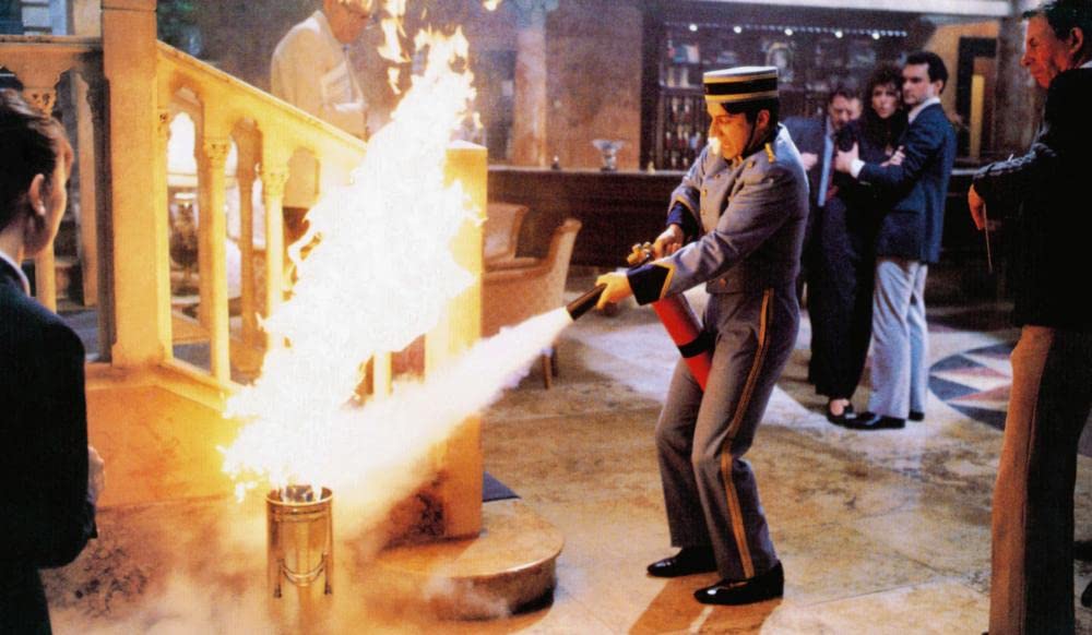 ベルボーイ狂騒曲／ベニスで死にそ〜の画像