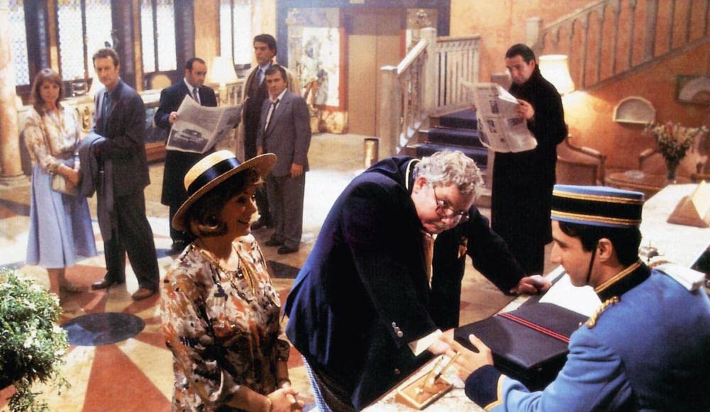 ベルボーイ狂騒曲／ベニスで死にそ〜の画像