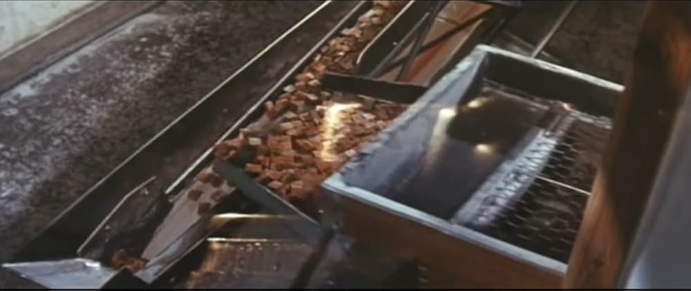 巨人と玩具の画像