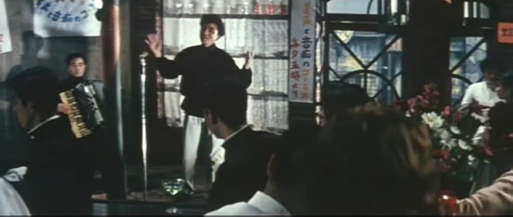 巨人と玩具の画像