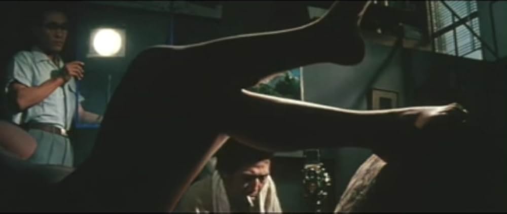 巨人と玩具の画像