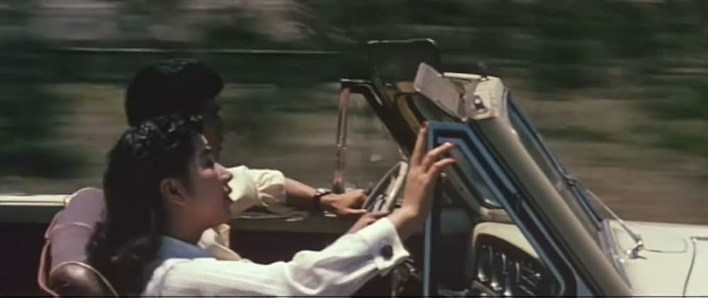 巨人と玩具の画像