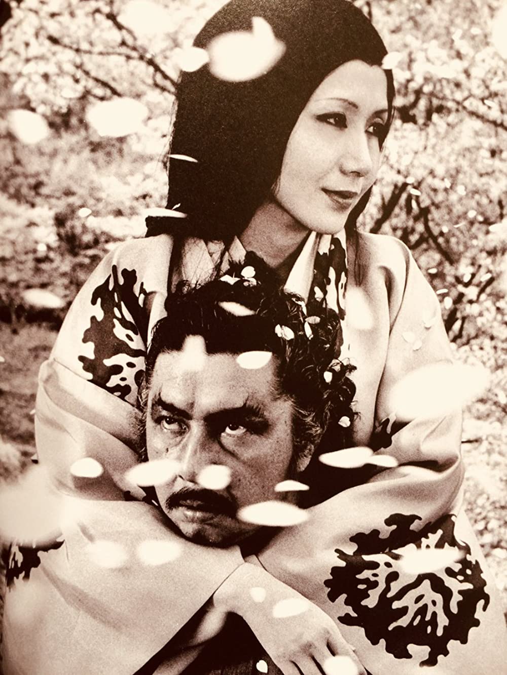 桜の森の満開の下の画像