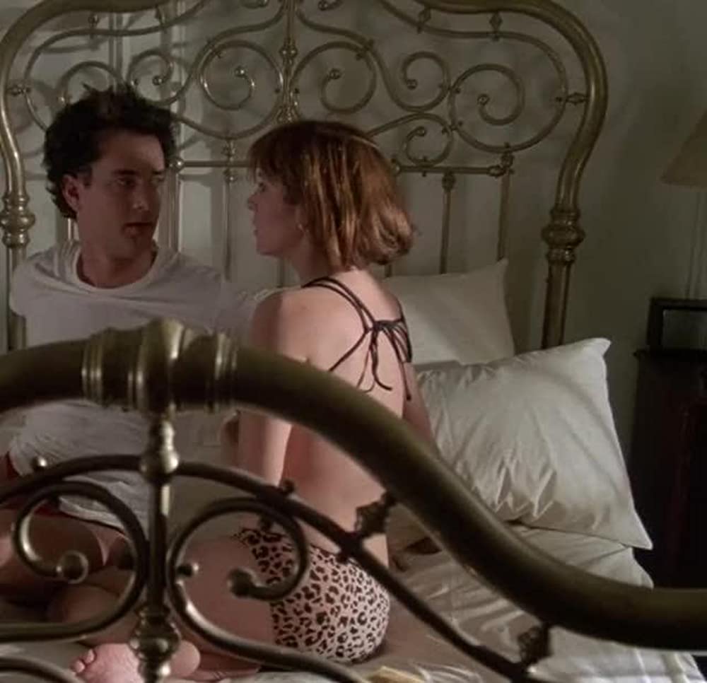 赤い靴をはいた男の子の画像