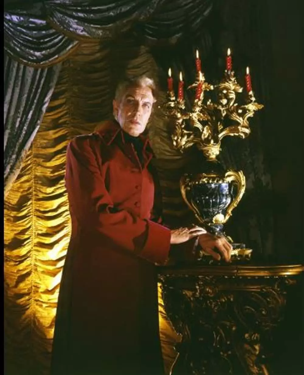 アッシャー家の惨劇の画像