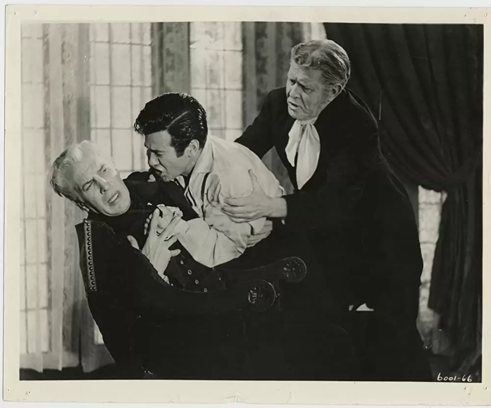 アッシャー家の惨劇の画像