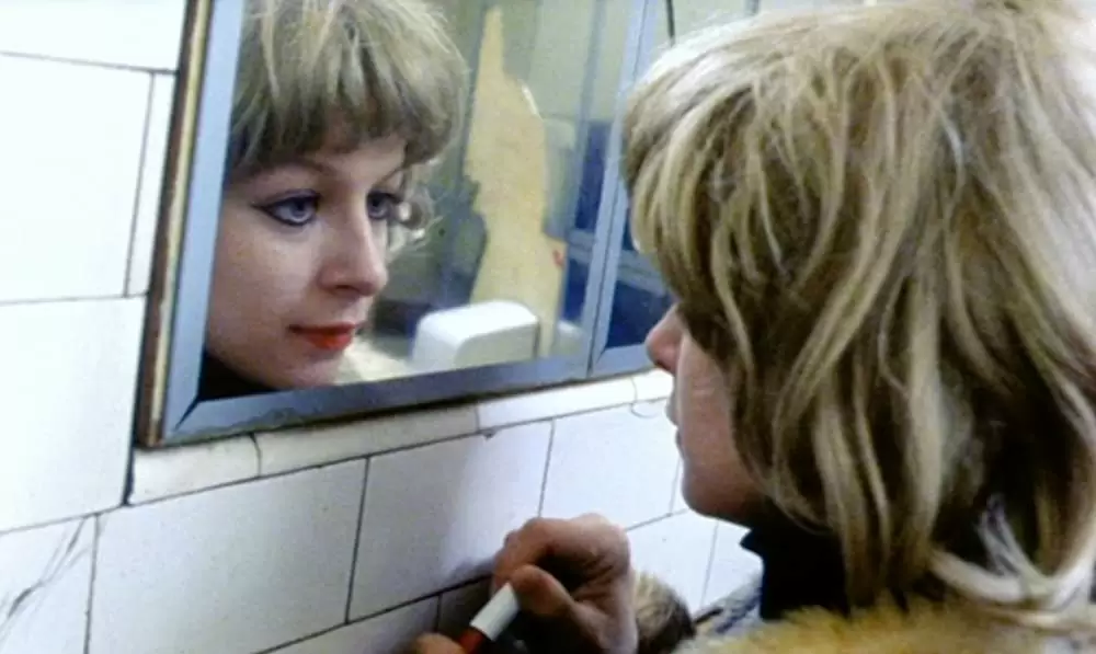 アンダー・ザ・スキンの画像