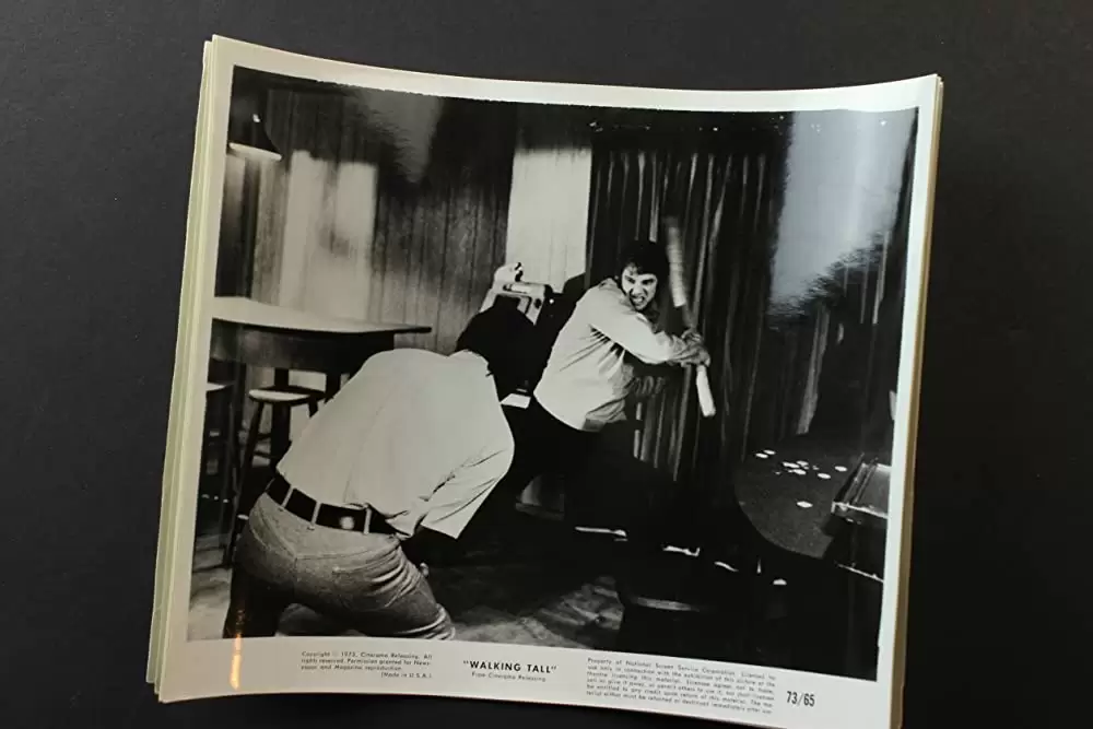 ウォーキング・トールの画像