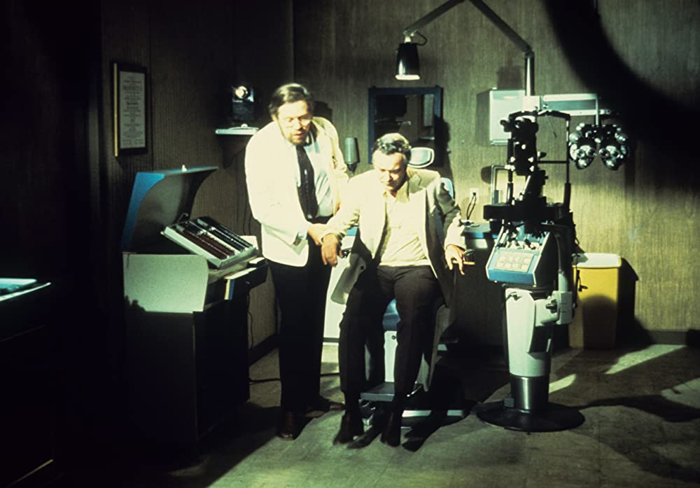 おかしな関係・絶体絶命の画像