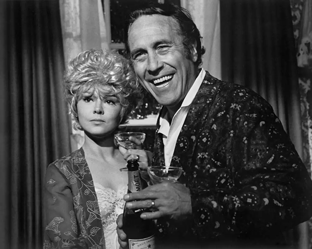 おかしな関係・絶体絶命の画像