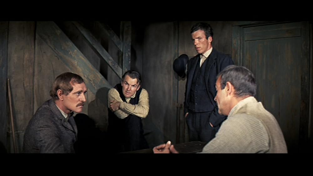 男の闘いの画像