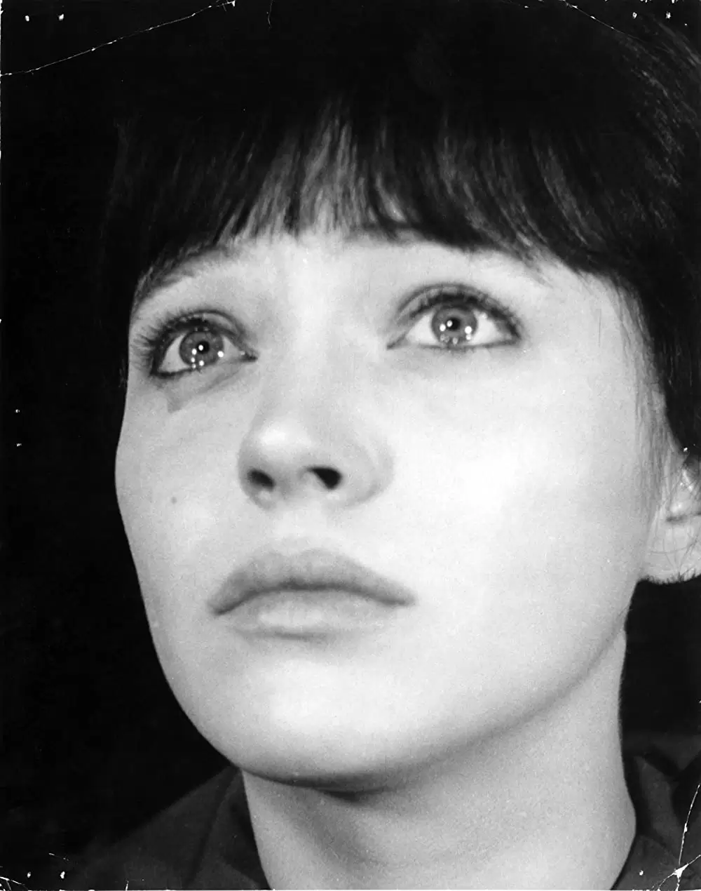 女と男のいる舗道の画像