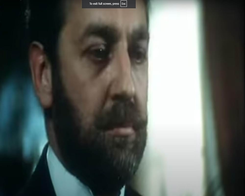 哀しみの伯爵夫人の画像