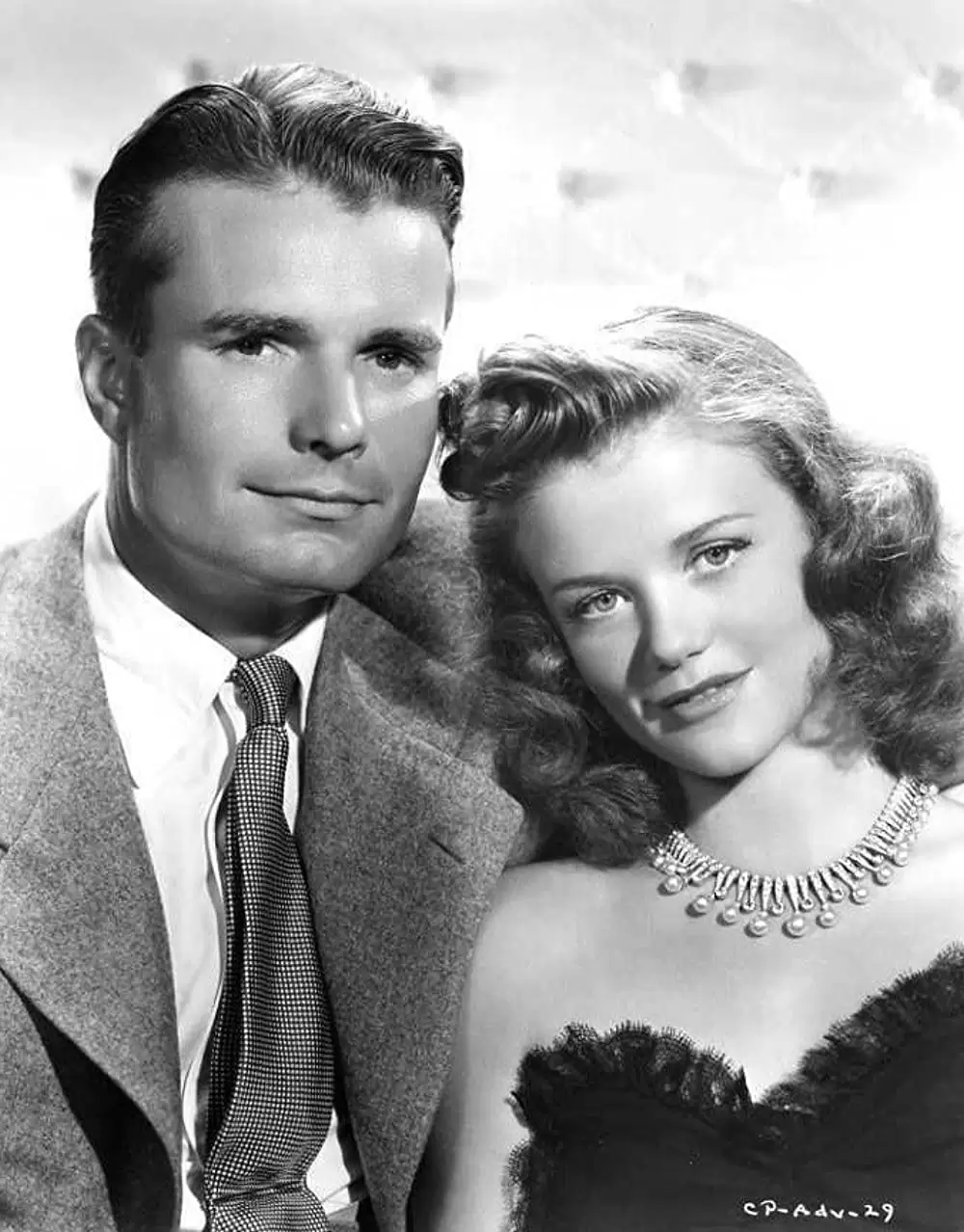 「キャット・ピープル」シモーヌ・シモン & ケント・スミスの画像