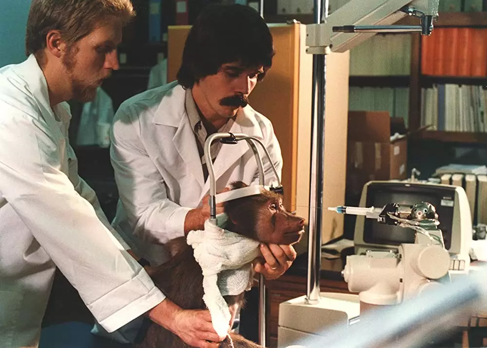 恐怖の生体実験の画像