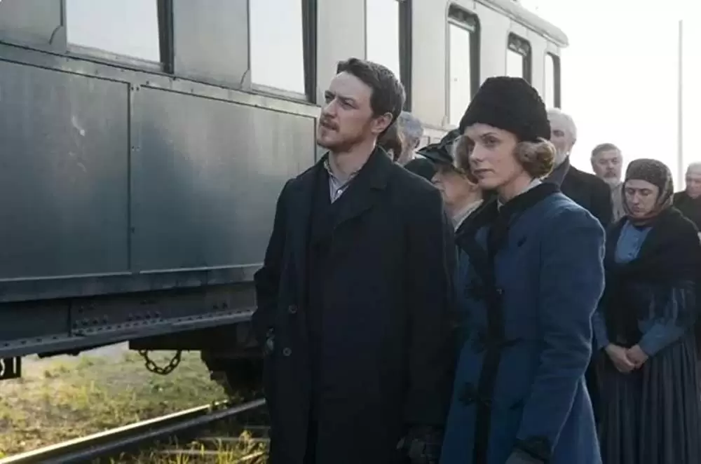 「終着駅 トルストイ最後の旅」ケリー・コンドン & ジェームズ・マカボイの画像