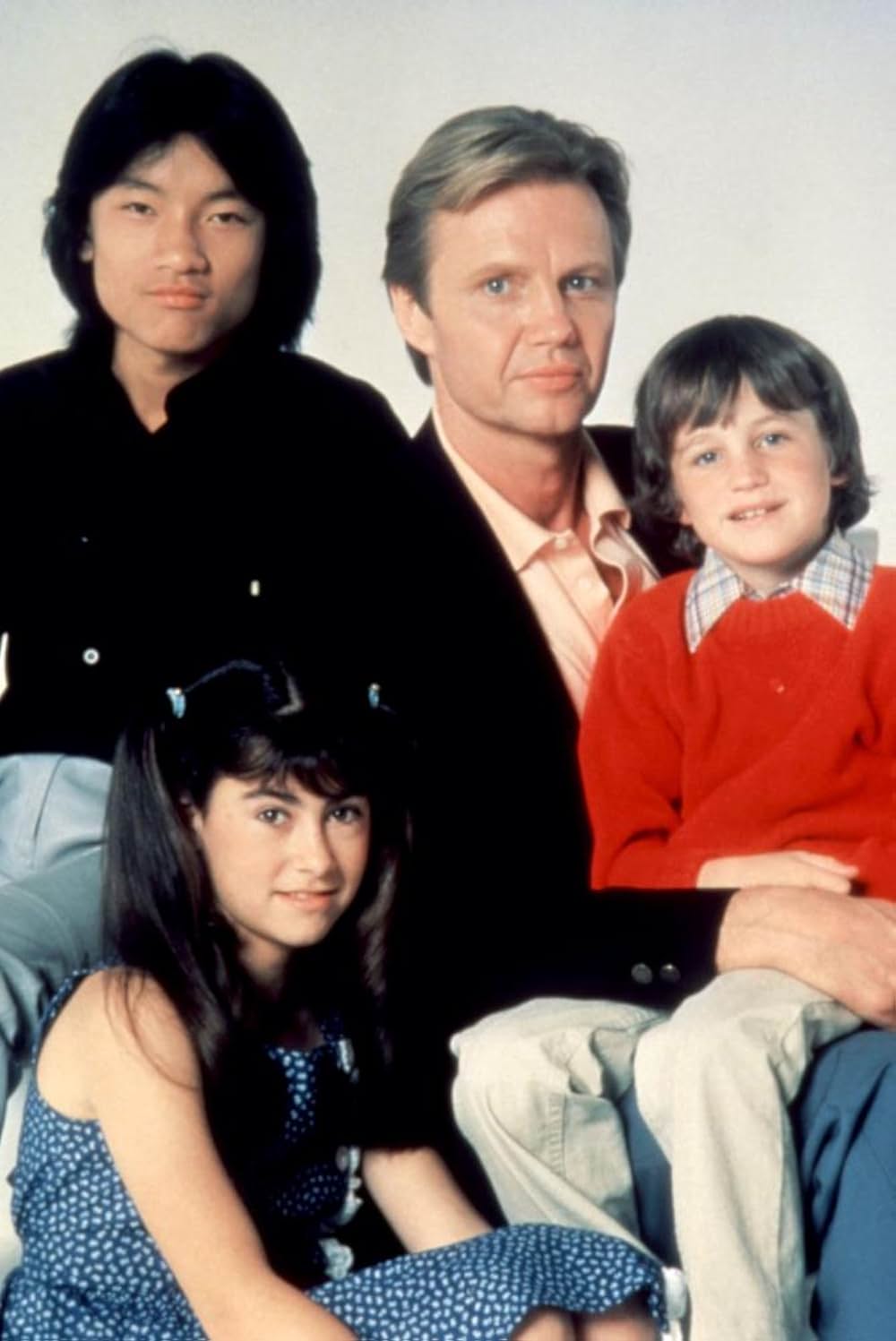 5人のテーブルの画像