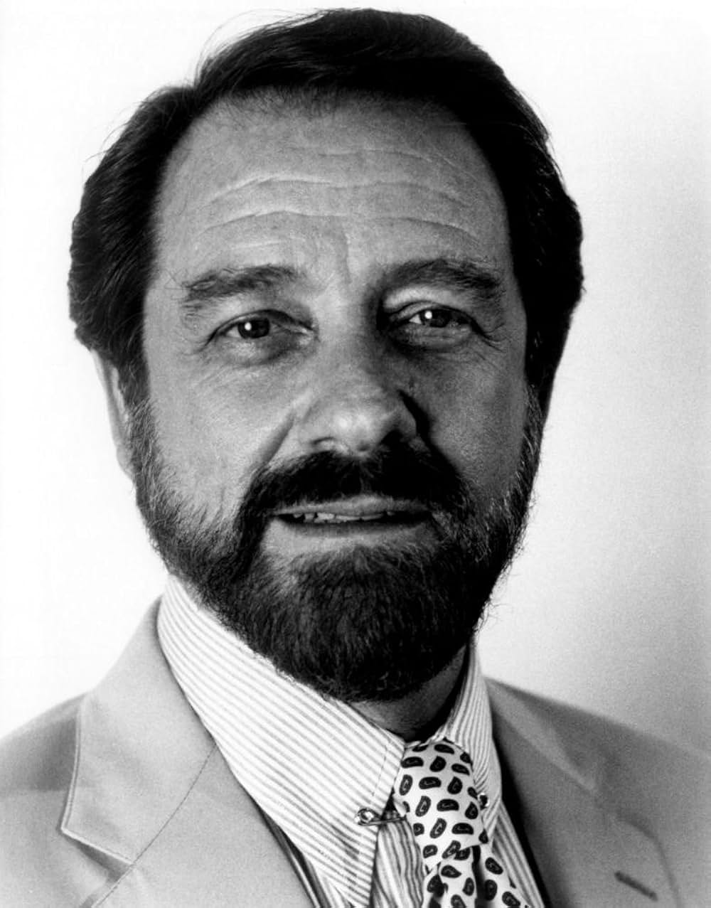 5人のテーブルの画像