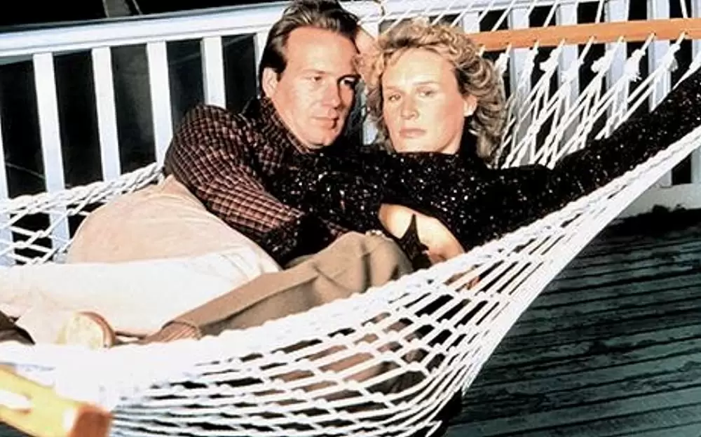 「再会の時」グレン・クローズ & ウィリアム・ハートの画像