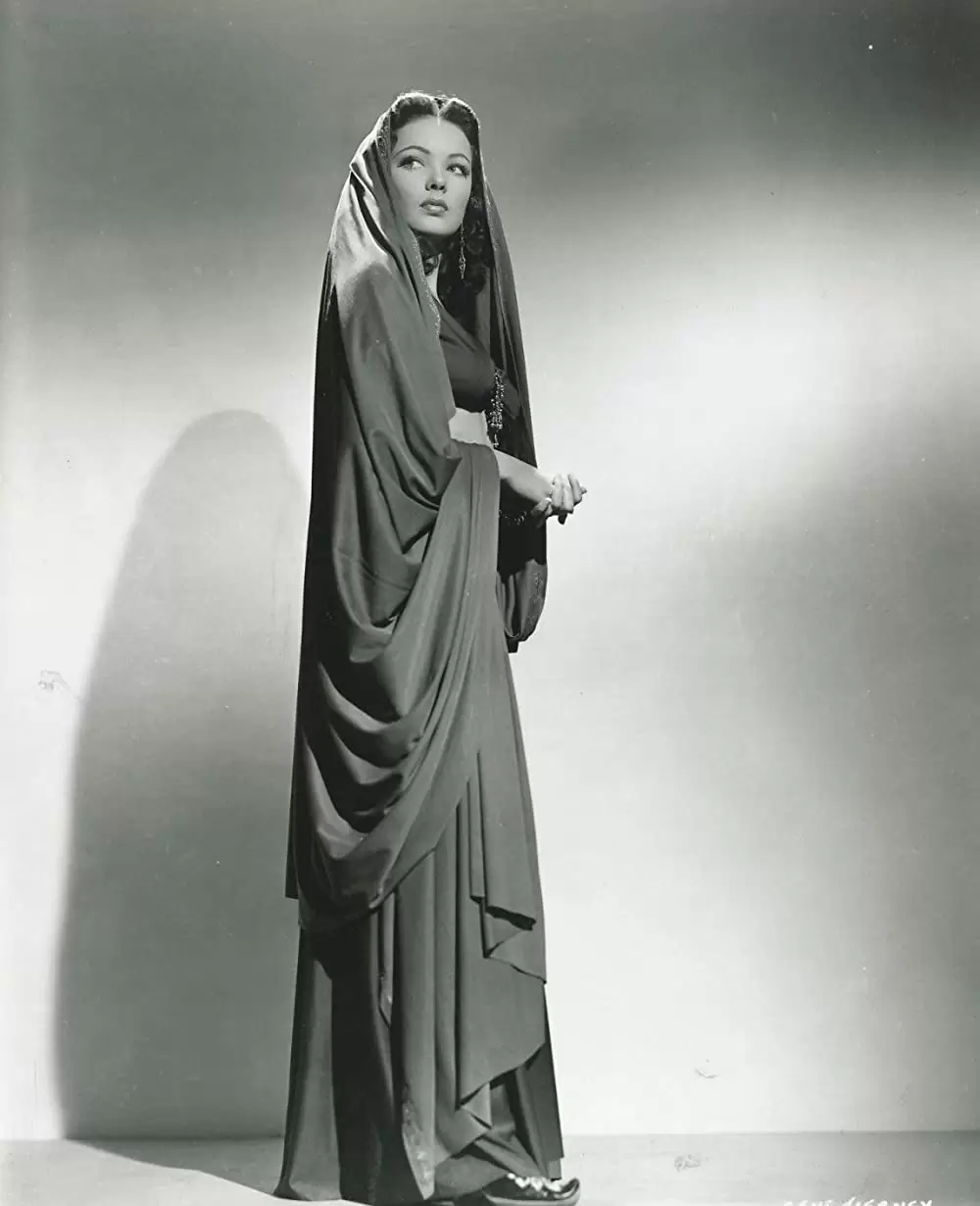 「砂丘の敵」ジーン・ティアニーの画像