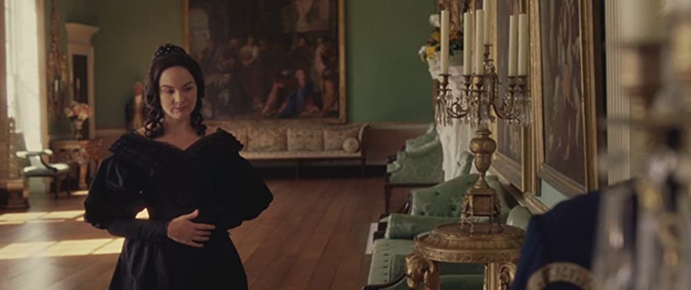 ヴィクトリア女王 世紀の愛の画像