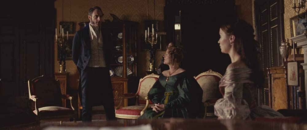 ヴィクトリア女王 世紀の愛の画像